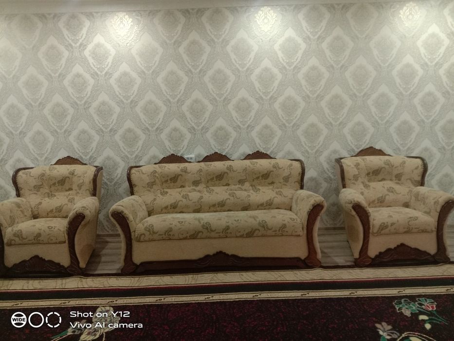 Мягкий мебель для гостиной