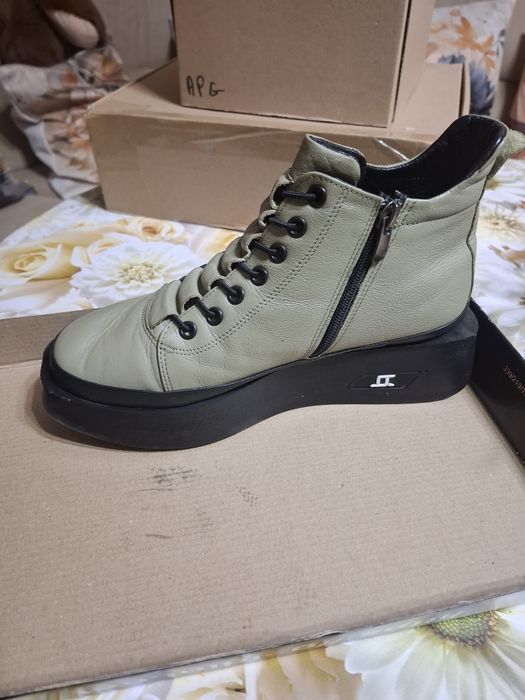 Дамски боти естествена кожа