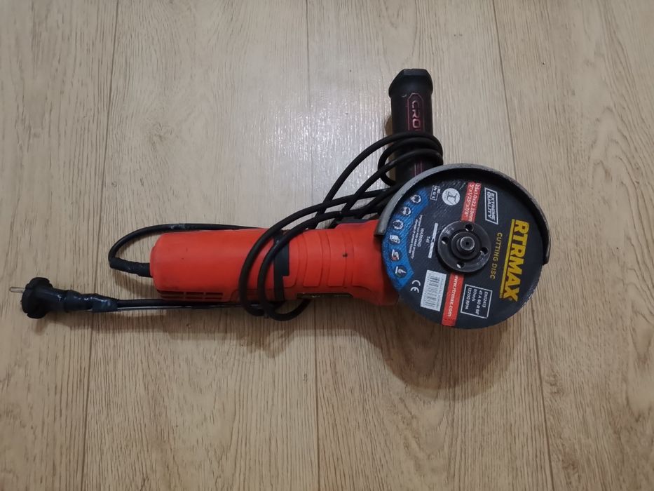 Продам электро болгарку