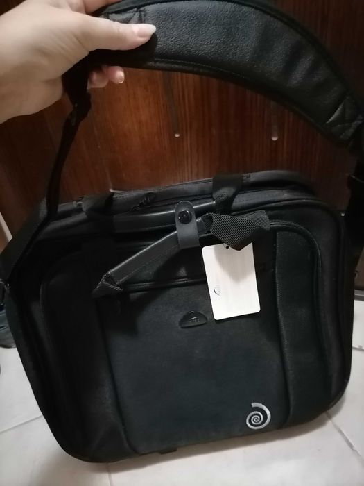 Бизнес чанта с колела