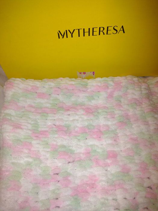 Лот 5 броя плетени блузи + одеало