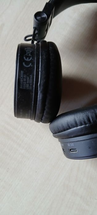 Разпродажба блутут  слушалки