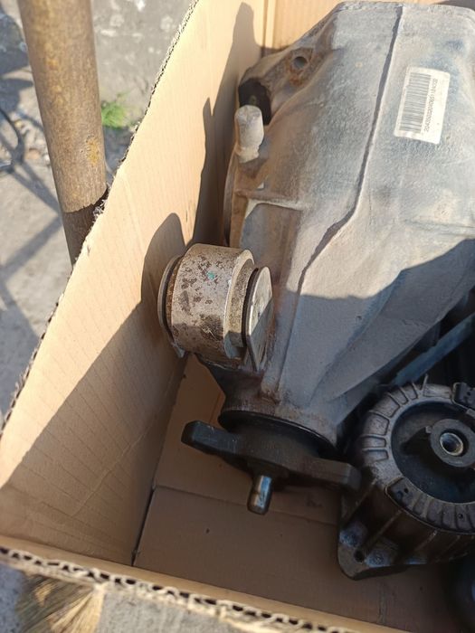 Диференциал. Mersedes  C220 dizel avtomat  OM646   2.65