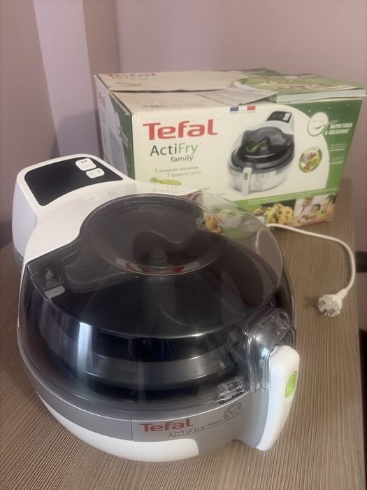 Tefal ActiFry Family impecabilă, doar probată, cu cutie originală