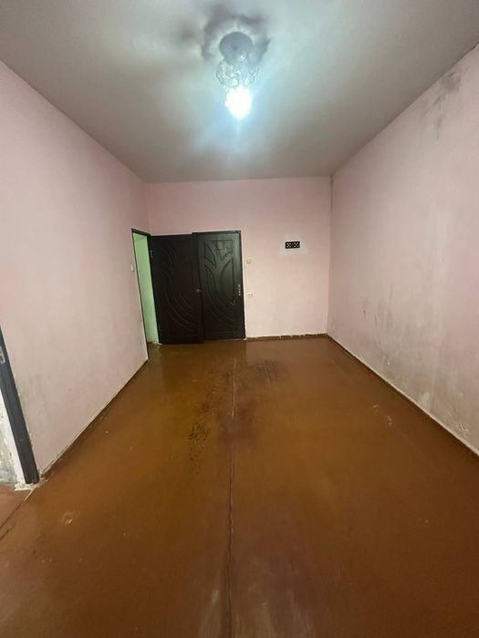 2xona kvartira sotiladi Yashnabod tumani Palinli bozorcha oldida