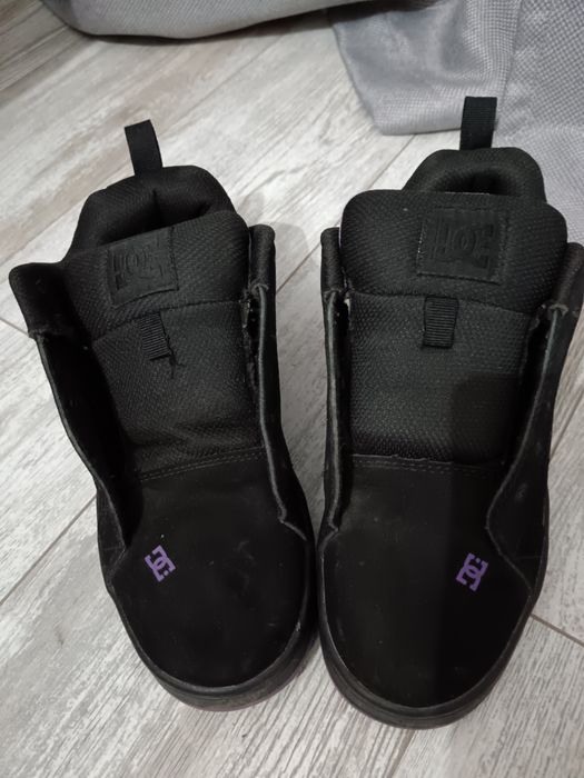 Кроссовки DC фиолетовые