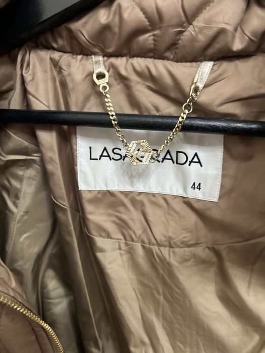 Продам куртку LASAGRADA