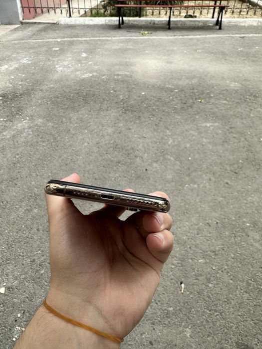 СРОЧНО продаеться iphone xs max