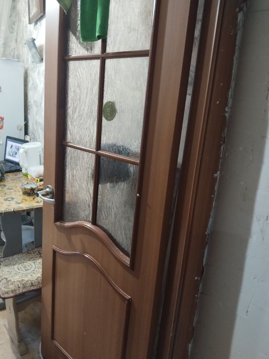 Отдам двери межкомнатные