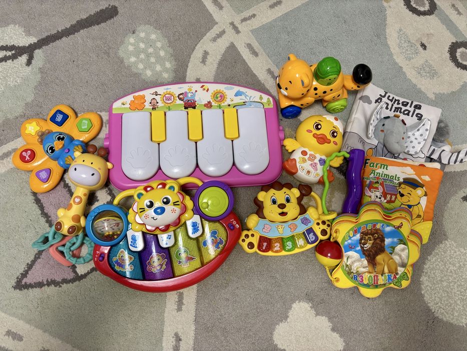 Лот музикални играчки
