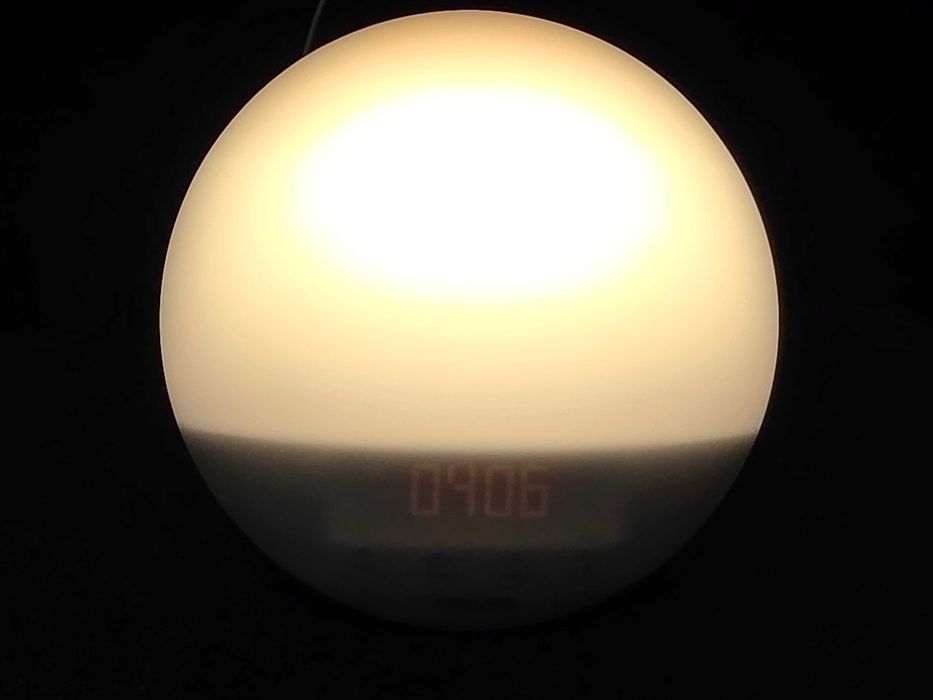 Ceas cu alarma si lampa cu radio FM Philips SmartSleep Wake-up Light HF3519