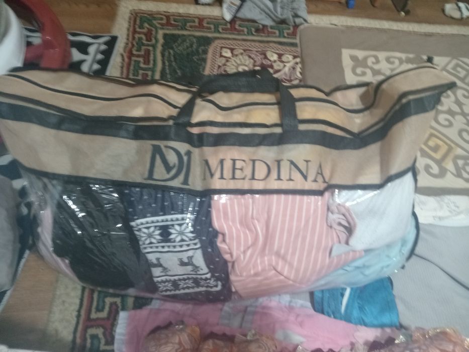 отдам даром детские вещи