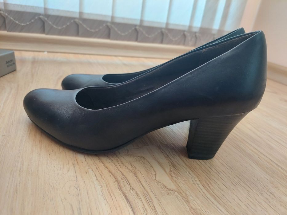 Кожени обувки ниски