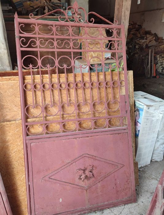 poarta din fier forjat