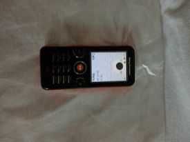 Телефон СОНИ ериксон