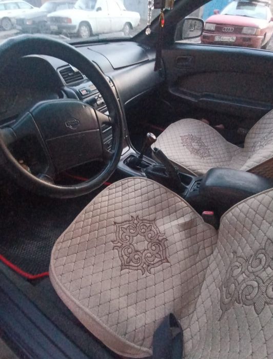 Продам ,Nissan Maxima 1995 года . Объёмом 2.0