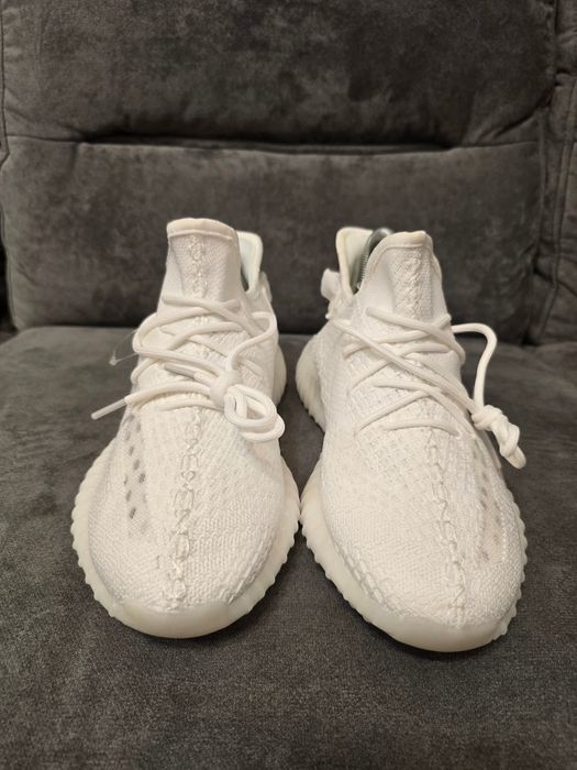 Adidas yezzy nr 40- 45 preț 350 lei