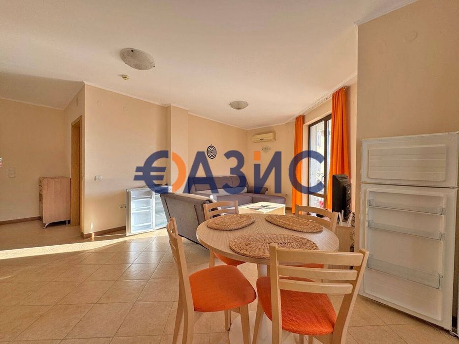 Продава се Тристаен апартамент в к.к. Слънчев бряг - 93 кв.м за 691 €/кв.м - Снимка #4