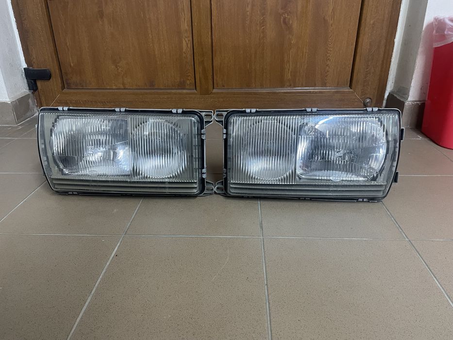 Faruri Mercedes w123 Hella