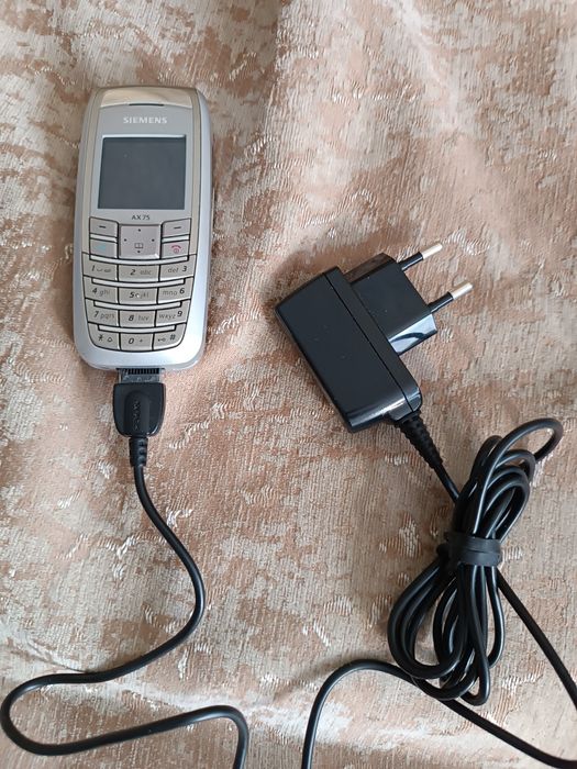 Сотовые(мобильные)телефоны , рабочие