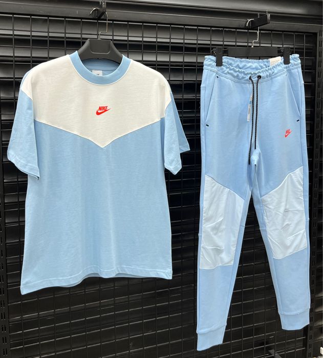 Set nike tech baby blue