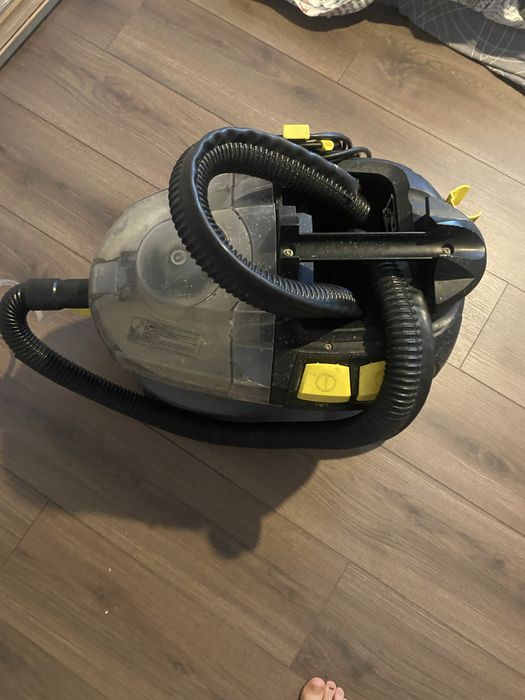 Пылесос karcher puzzi 8/1 полностью исправный