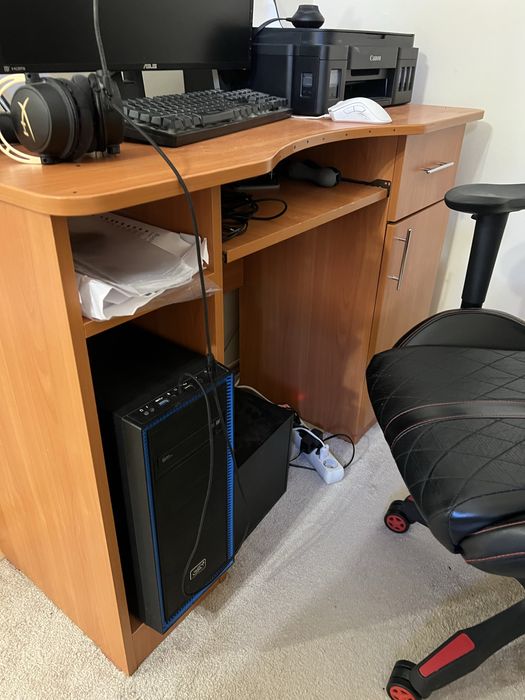 Birou calculator stare excelenta culoare cires