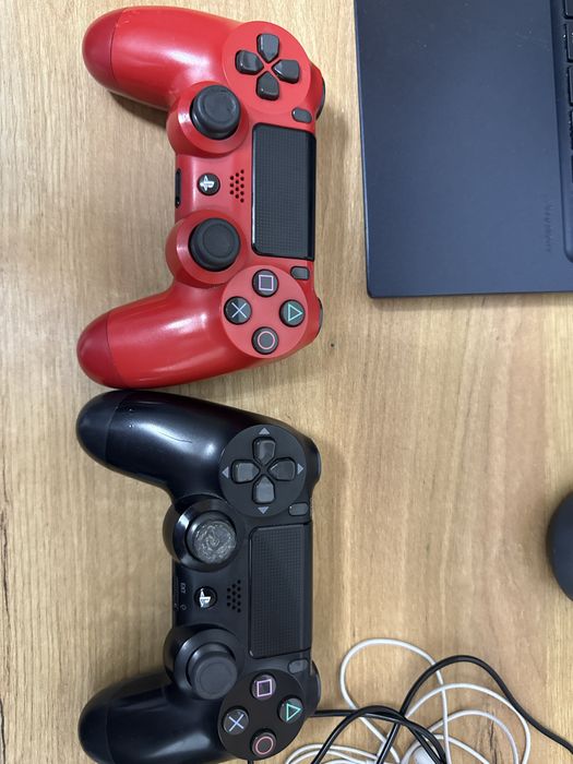 Продам ps4 slim с играми 1 тб