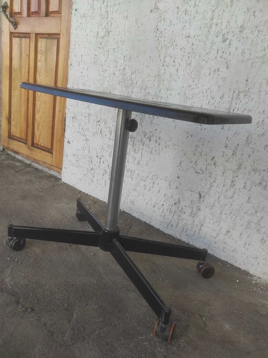 Подставка под телевизор