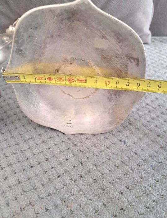 Сребърни свещници