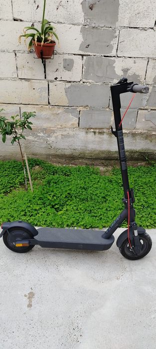 Vând trotinetă  Xiaomi 5