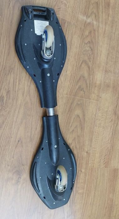 skateboard 2 roti folosit o data