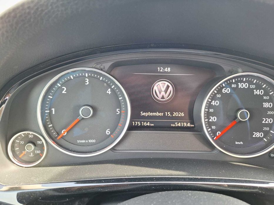 VOLKSWAGEN Touareg 2015 — imagine 5