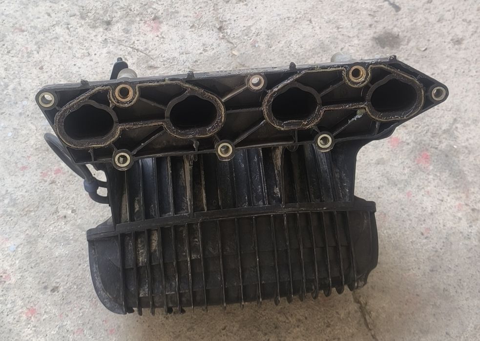 Впускной коллектор М111