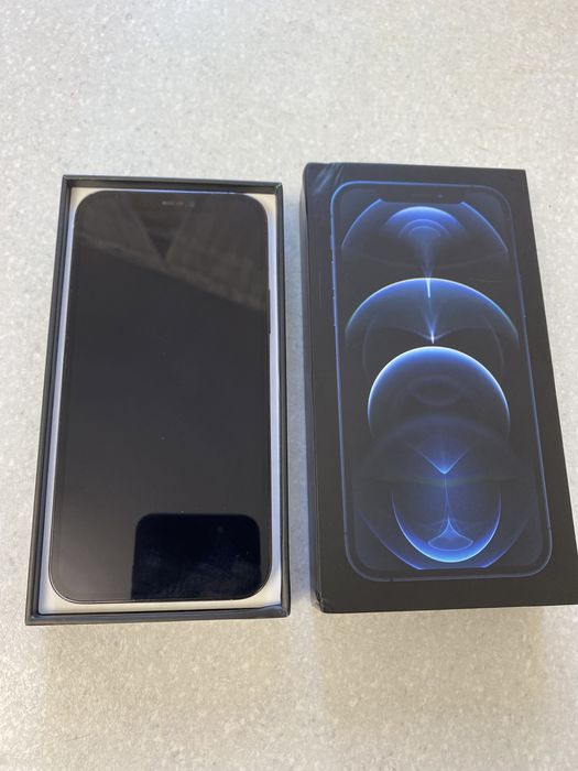 Продам iPhone 12 Pro.