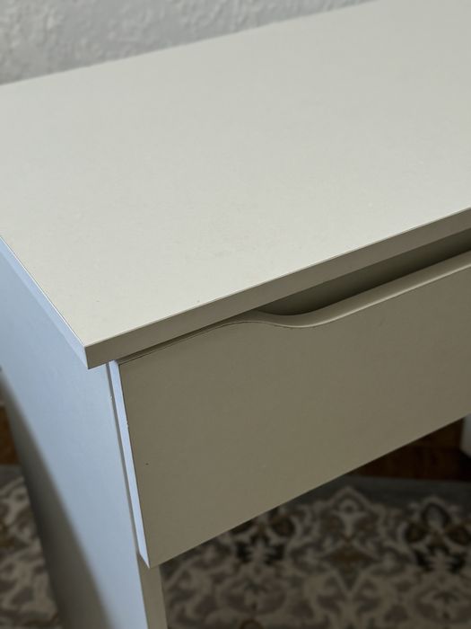 Продам туалетный столик