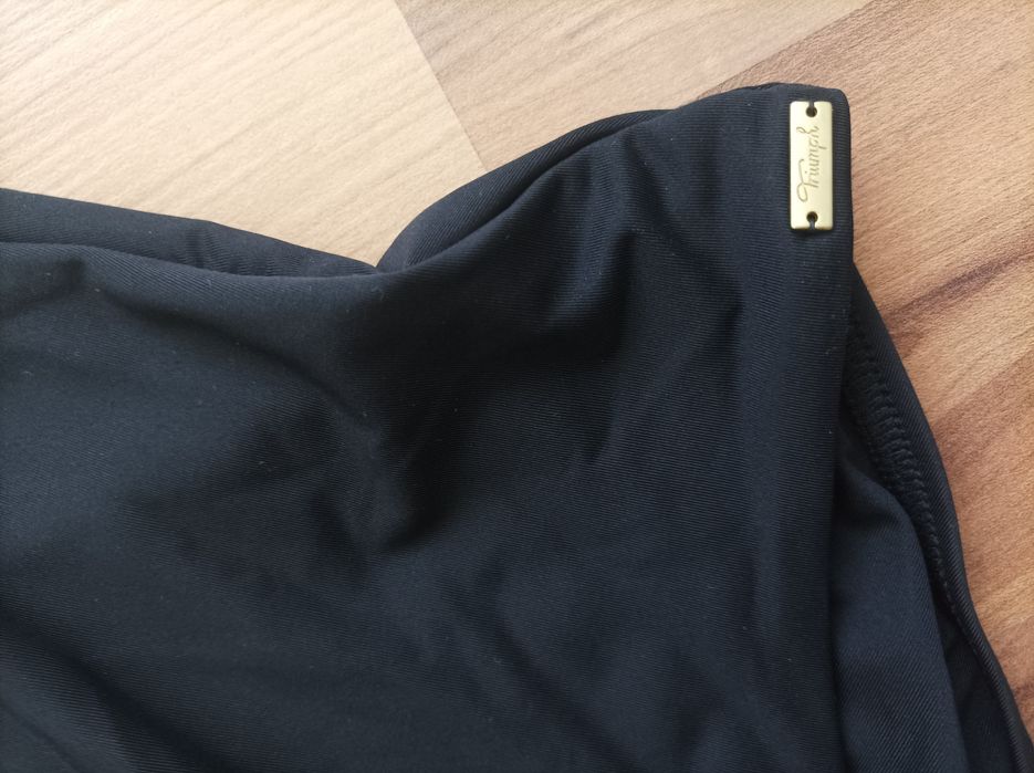 Triumph/Huit8 танкини и бански