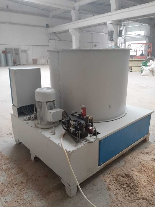 Masina de produs brichete din rumegus