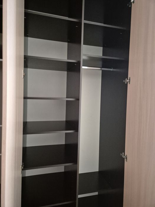 Продам спальный гарнитур