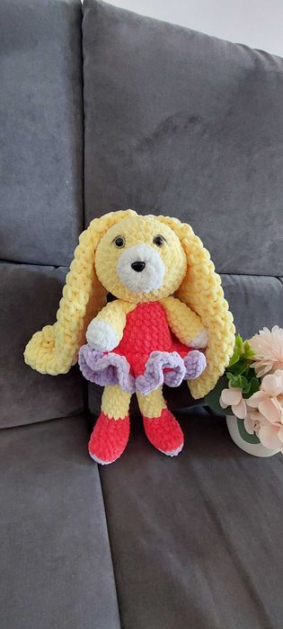 Ръчно плетено зайче