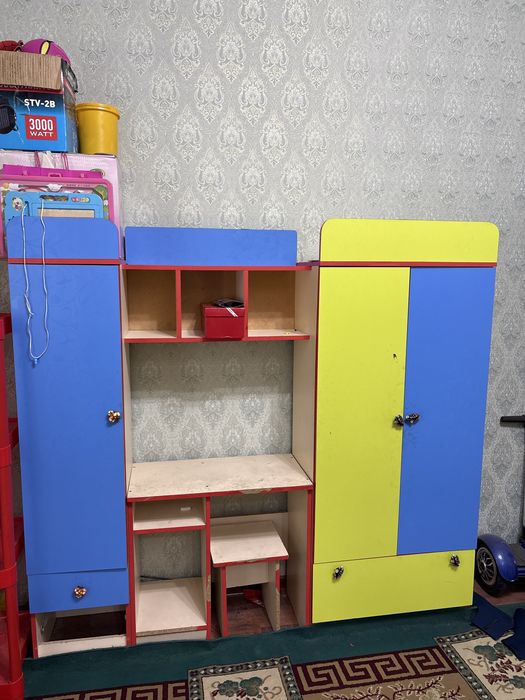 Детский шкаф в хорошем состоянии