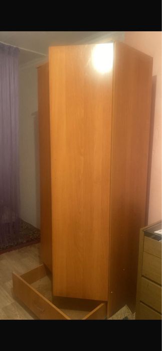 Шкаф срочно продам