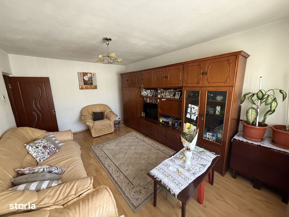 Apartament 3 camere zona Dacia — fotografia 1