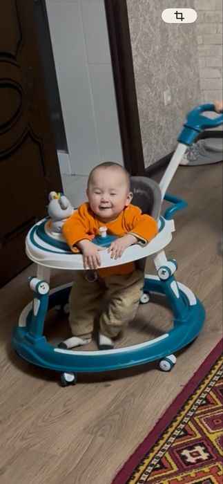 Детские вещи стульчик,ходунок