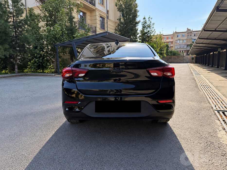 Onix Premier Turbo 2024