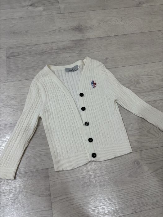 3-4 жастағы қыз балаларға келеді