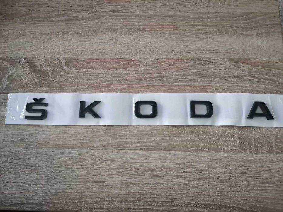 Skoda Шкода черен надпис голям размер