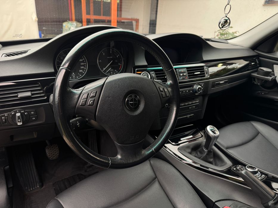 BMW E 90 seria 3 facelift