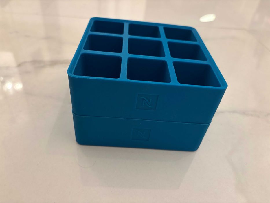 2 tavi silicon menaj gheata aquamarin Italia Nespresso Barista Pantone