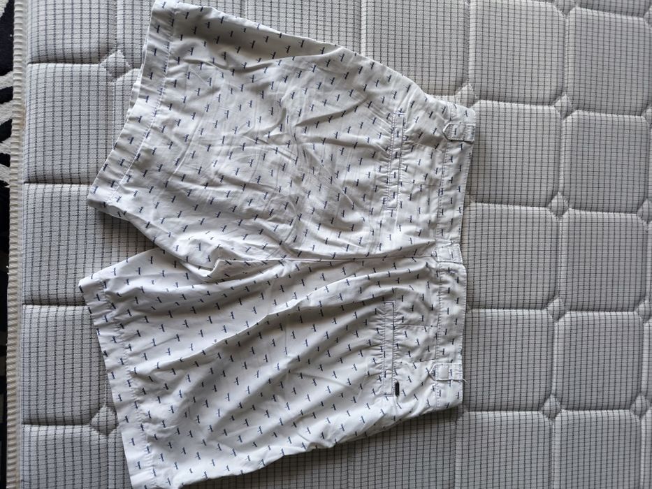 Pantaloni scurți Esprit S(36)